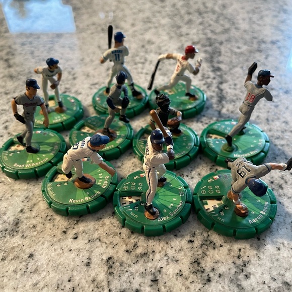 Vintage y2k 2003 MLB baseball figurine set - Picture 2 of 4